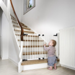 Baby Dan Flexi Fit grind metall hvit Baby Dan Flexi Fit grind metall hvit