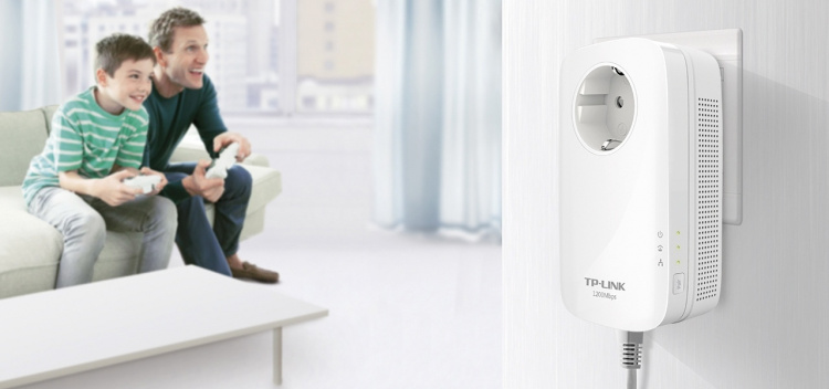 TP-Link AV1200 Gigabite Passthrough Powerline Starter Kit TP-Link AV1200 Gigabite Passthrough Powerline Starter Kit