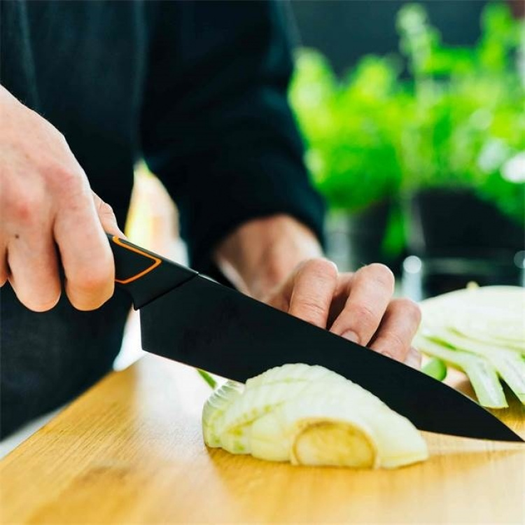 Fiskars Kokkekniv 19 cm Edge