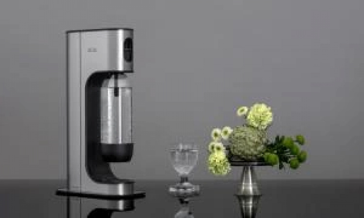 AGA Aqvia Exclusive Steel Black inkl. 2 flasker + kolsyrepatron