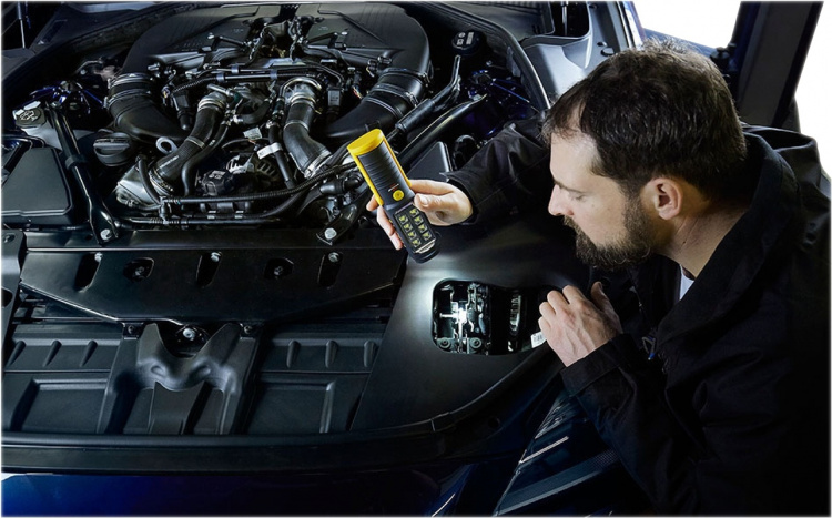 brennenstuhl Bærbart inspeksjons-LED-lys med 8 + 1 lyssterke SMD-LED (batteridrevet, brennetid maks. 10 timer, roterbar krok, magnet)