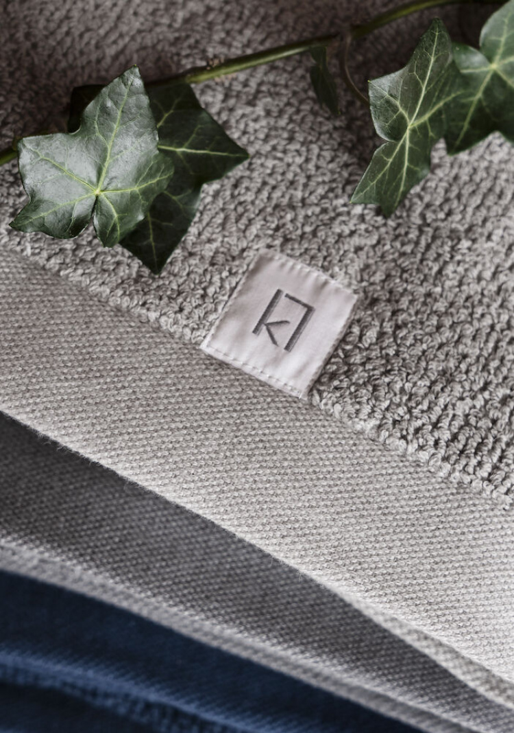 Kosta Linnewäfveri Frotté bomull/lin mørkegrå 90x150 cm Kosta Linnewäfveri Frotté bomull/lin mørkegrå 90x150 cm