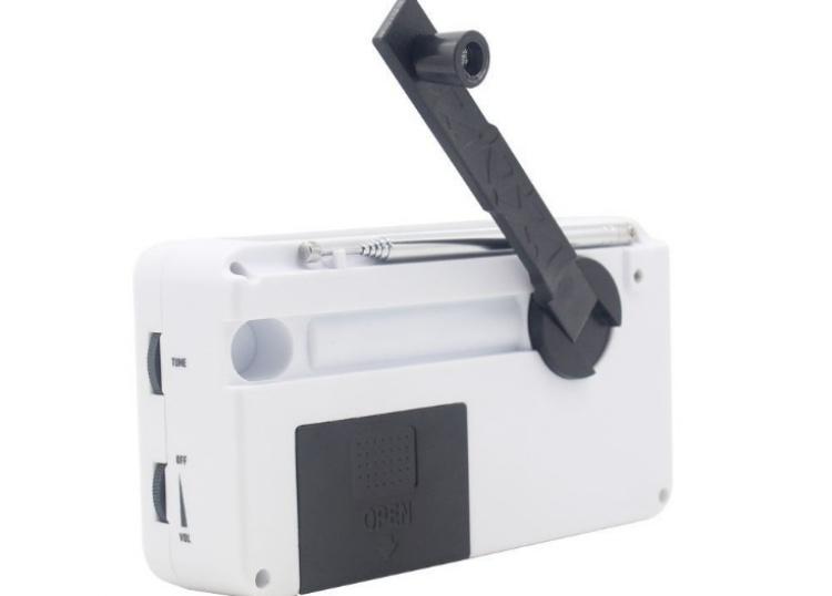 Multifunksjonell veiradio med LED-lys - FM-radio, USB, Solcell, Dynamo RD626