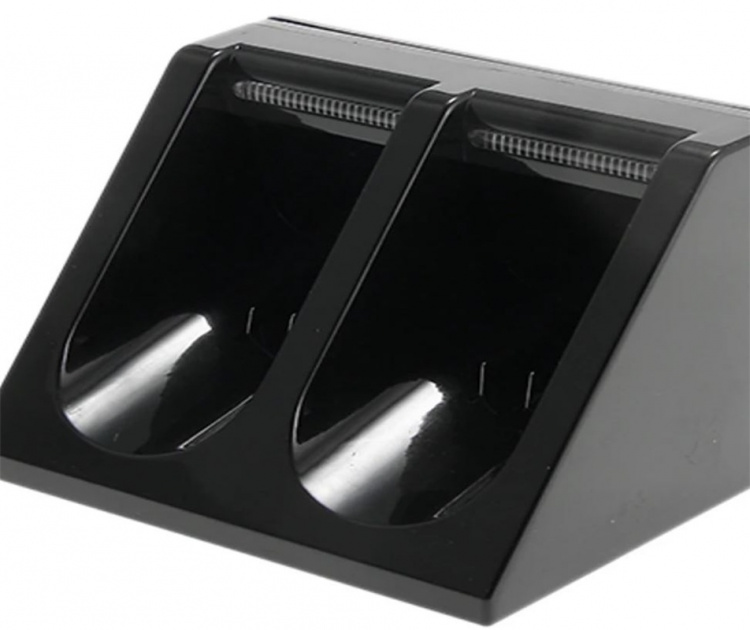 Wii Dock + 2x batteri for Nintendo Wii/Wii U-kontroller, svart