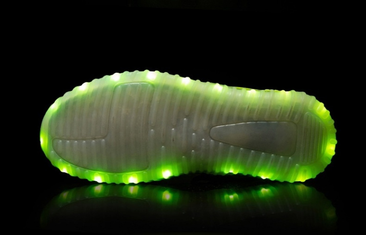 LED Sneakers med snörning strl 33, Svarta