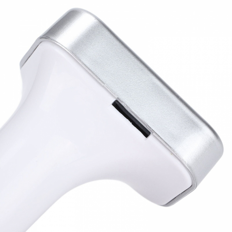 FM-sender med doble USB-uttak, display og knapper, Sølv FM-sender med doble USB-uttak, display og knapper, Sølv