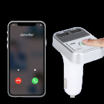 FM-sender med doble USB-uttak, display og knapper, Sølv FM-sender med doble USB-uttak, display og knapper, Sølv