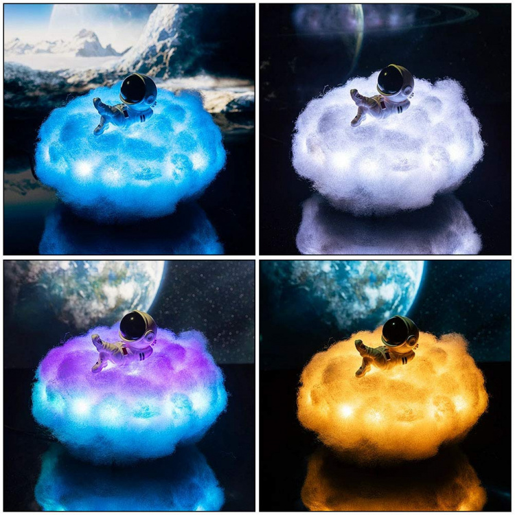 Nattlys - Fluffy sky med astronaut Nattlys - Fluffy sky med astronaut