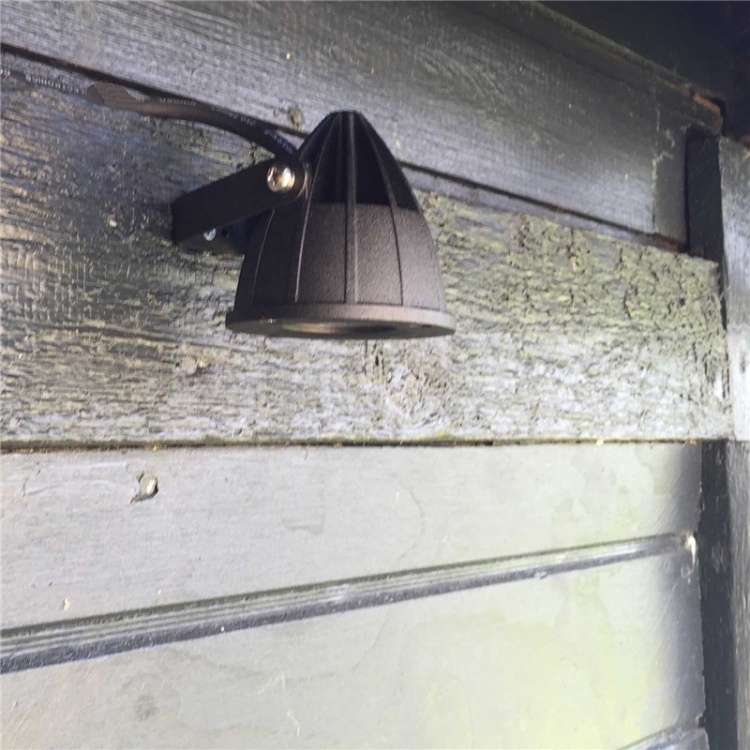 LightsOn Luminus hagespotlight Svart LightsOn Luminus hagespotlight Svart