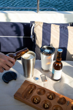 Orrefors Jernverk Vakuumisolert krus med flaskeåpner, hvit Orrefors Jernverk Vakuumisolert krus med flaskeåpner, hvit