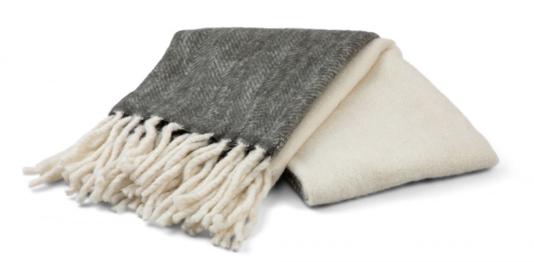 Kosta Linnewäfveri Ullteppe, Mørkegrå