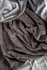 Kosta Linneväfveri Faux Fur Blanket Nordby, Grå