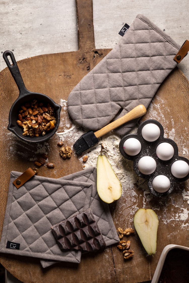 Kosta Linneväfveri Grillhanske, grå