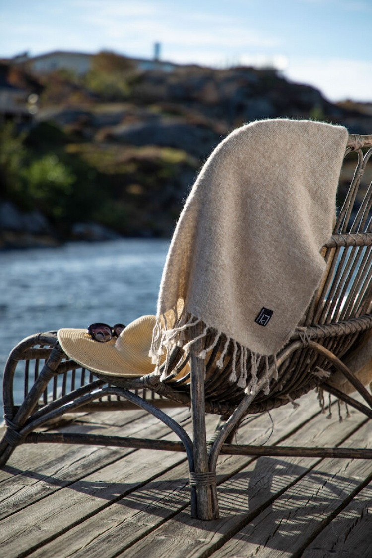 Kosta Linneväfveri Plaid Sjövallen, Beige