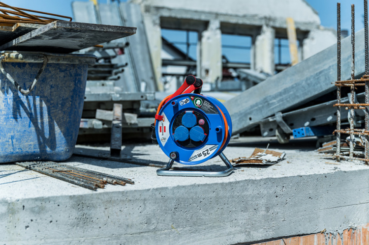 Brennenstuhl Kabeltrommel 25m, IP44