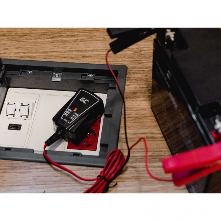 Green Cell Universal lader AGM 12W, 6/12V-1A Green Cell Universal lader AGM 12W, 6/12V-1A