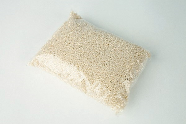 Plastperler 3 mm 500 g, hvit