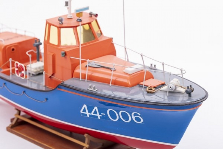 1:40 RNLI Waveny Lifeboat -Plastikkskrog 1:40 RNLI Waveny Lifeboat -Plastikkskrog