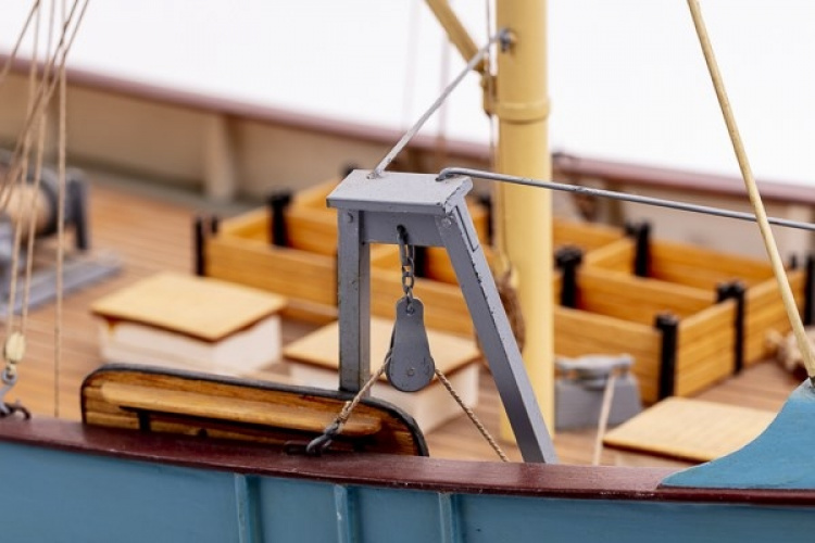 1:50 Nordkapp - skrog i tre