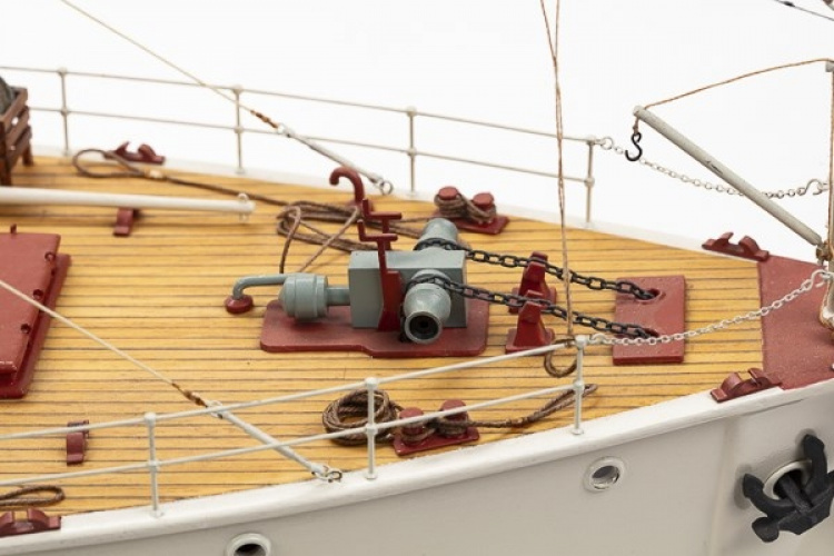 1:45 Calypso - plastskrog 1:45 Calypso - plastskrog