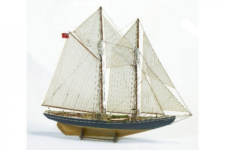 1:65 Bluenose - Skrog i tre