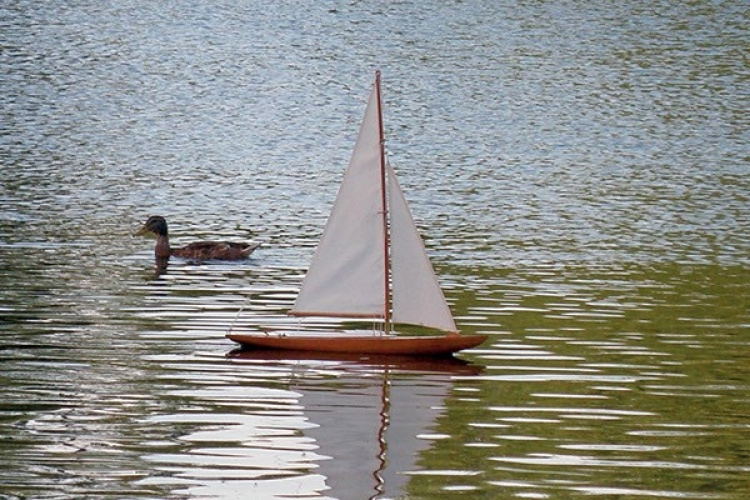 1:12 Dragen - Skrog i tre 1:12 Dragen - Skrog i tre