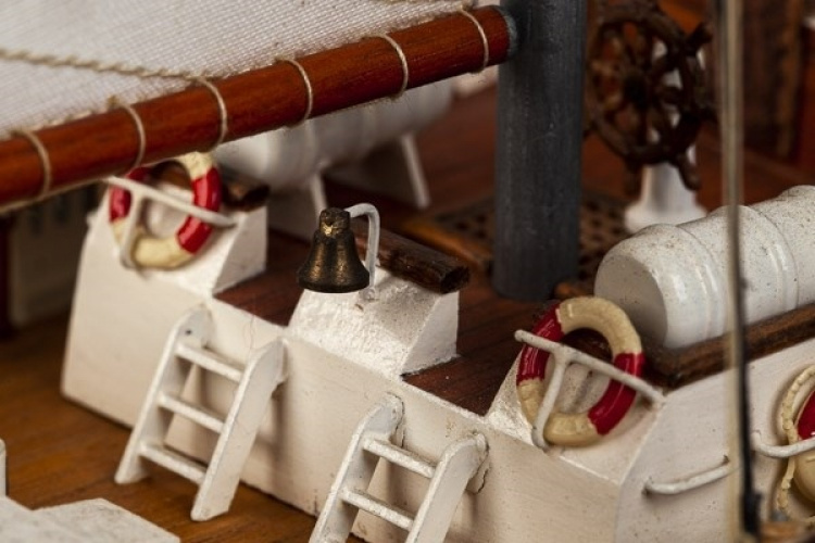 1:75 Sir Winston Churchill - Skrog i tre 1:75 Sir Winston Churchill - Skrog i tre