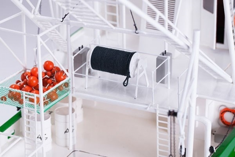 1:30 Andrea Gial RC - - Skrog av tre 1:30 Andrea Gial RC - - Skrog av tre