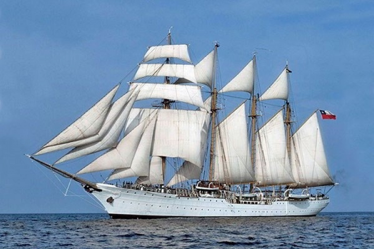 Billing Boats 1:100 Esmeralda Special Edition - Skrog i tre