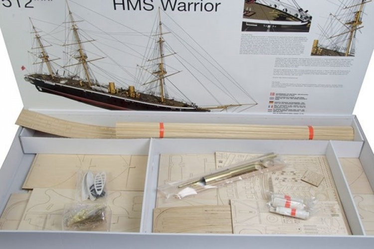 1:100 HMS Warrior - Skrog i tre 1:100 HMS Warrior - Skrog i tre