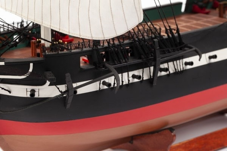 1:100 USS Constitution - Skrog i tre 1:100 USS Constitution - Skrog i tre