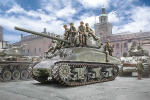 Italeri 1:35 M4A1 Sherman med amerikansk infanteri