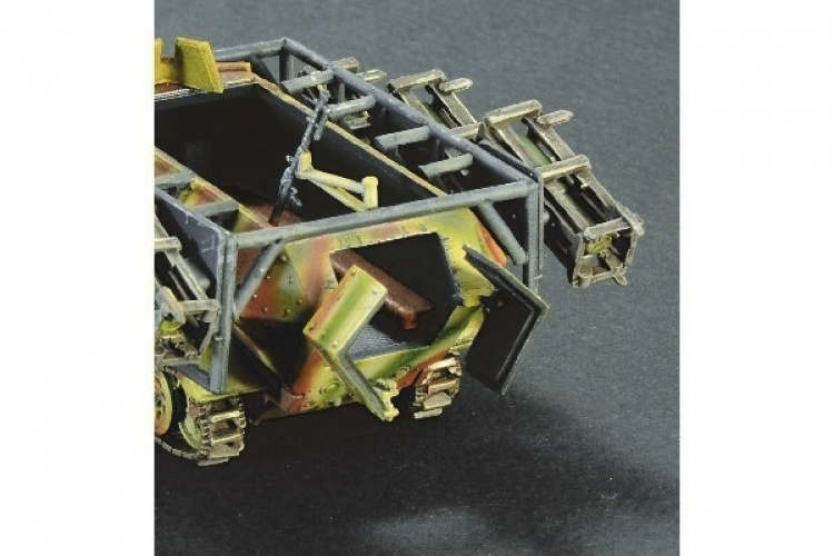 Italeri 1:72 Sd.Kfz. 251/1 \'Stuka til fots\'
