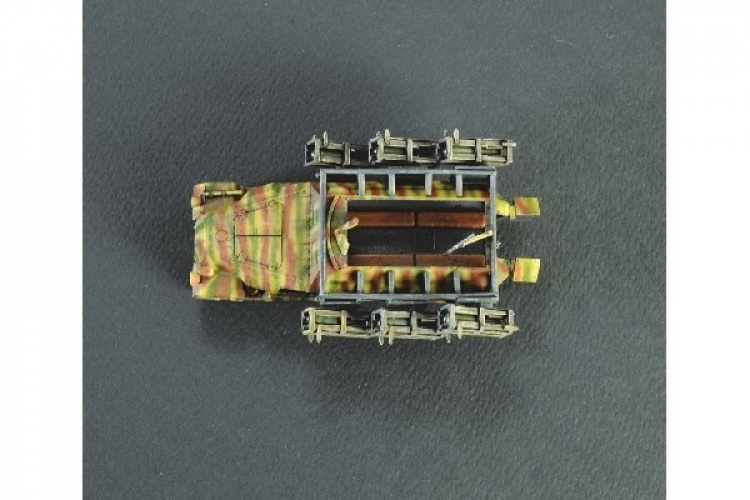 Italeri 1:72 Sd.Kfz. 251/1 \'Stuka til fots\'