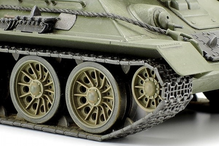 Tamiya 1/48 Russisk medium stridsvogn T-34-85