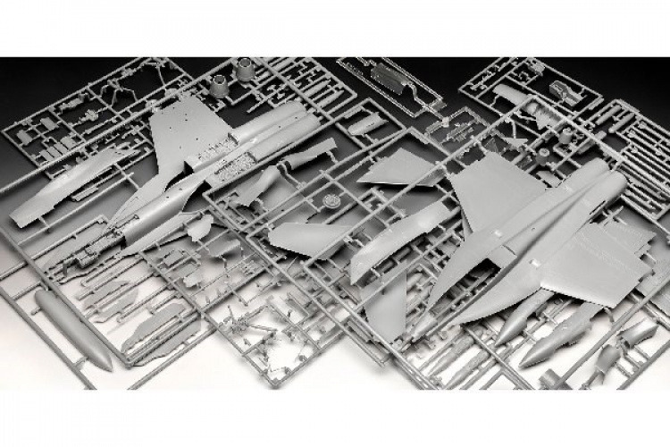 Revell 1:48 F/A-18E Super Hornet 