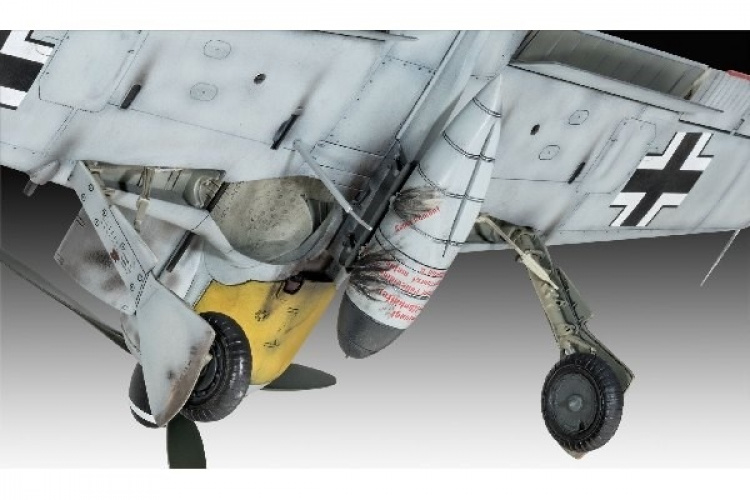 Revell Fw190 A-8/R-2 rambukk
