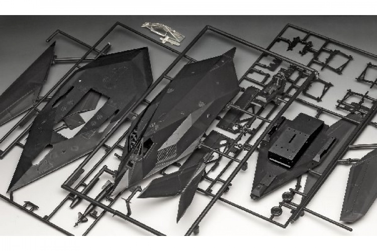Revell F-117A Nighthawk Stealth-jagerfly
