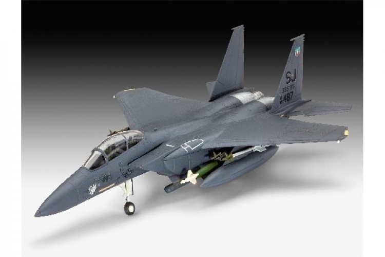 Revell F-15E STRIKE EAGLE og bomber