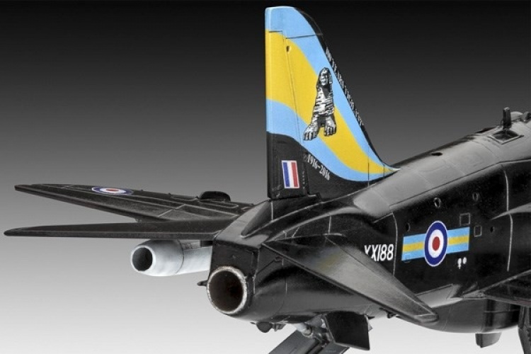 Revell modellsett BAE Hawk T.1 i skala 1:72