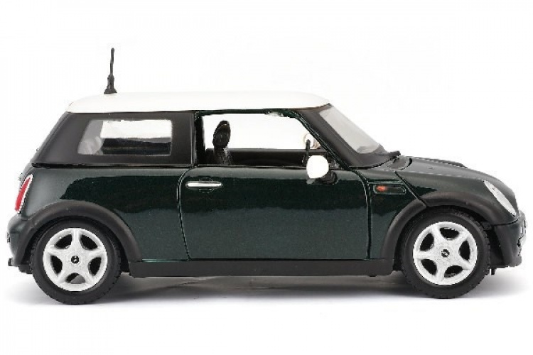 Mini Cooper 1:24 Metallic Green