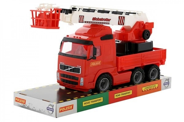 Volvo brannbil med kran på lasteplan 580x195x340 mm