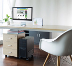 DELTACO Universalt PC-stativ med hjul, svart