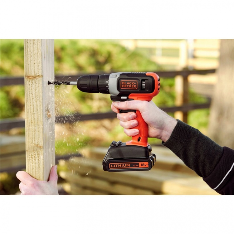 Black+Decker Bore-/skrutrekker med 18V litium-ion 1,5AH