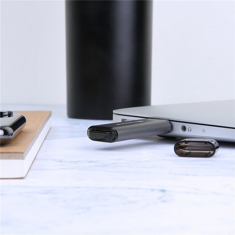 Transcend USB-minnepinne JF920 USB3.2 Gen1 128 GB (R420/W400) Transcend USB-minnepinne JF920 USB3.2 Gen1 128 GB (R420/W400)