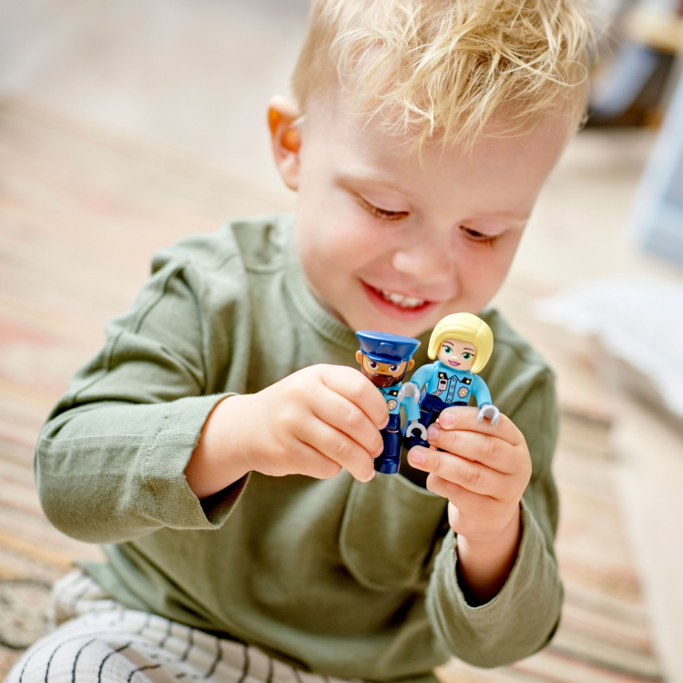 Lego Duplo - Politistasjon og helikopter 10959