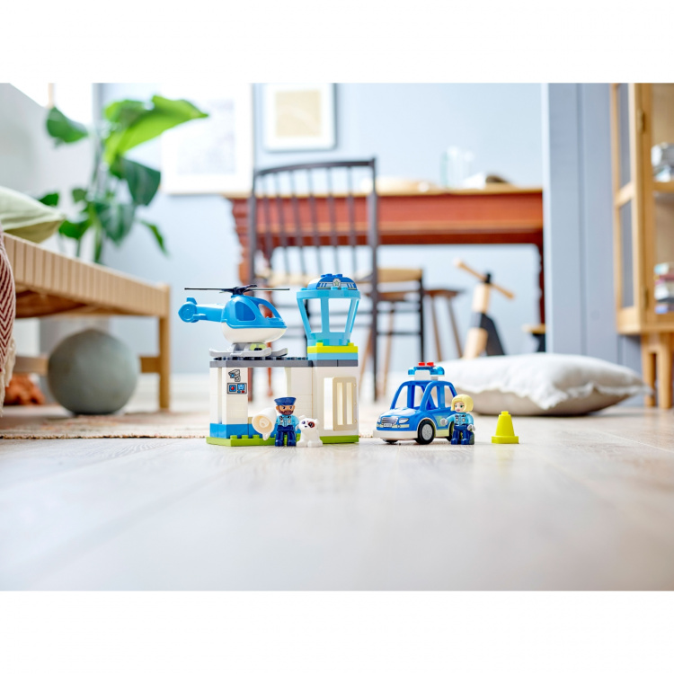 Lego Duplo - Politistasjon og helikopter 10959