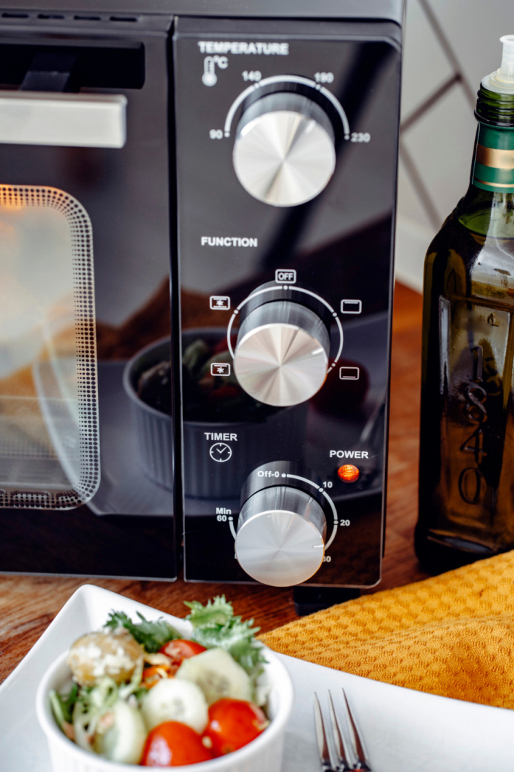 Adler AD 6024 Miniovn 22L, svart Adler AD 6024 Miniovn 22L, svart