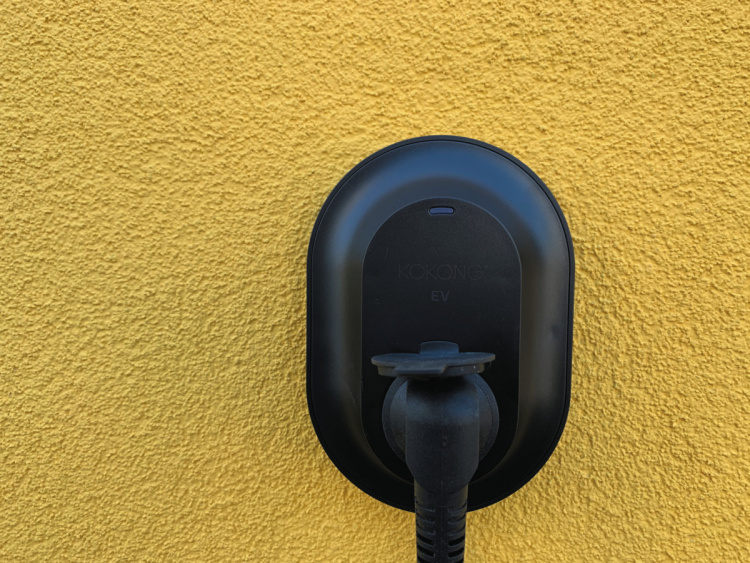 Kokong Ev Zen lader, Polar svart