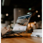 SWEDISH POSTURE Nettbrettstativ SWEDISH POSTURE Nettbrettstativ